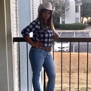 Meet your Posher, Maria ines